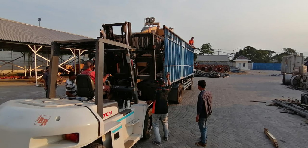 Ekspedisi Pengiriman Barang Nganjuk ke Makassar