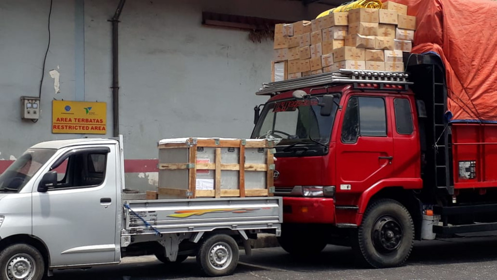 JASA PENGIRIMAN BARANG LUMAJANG BALIKPAPAN