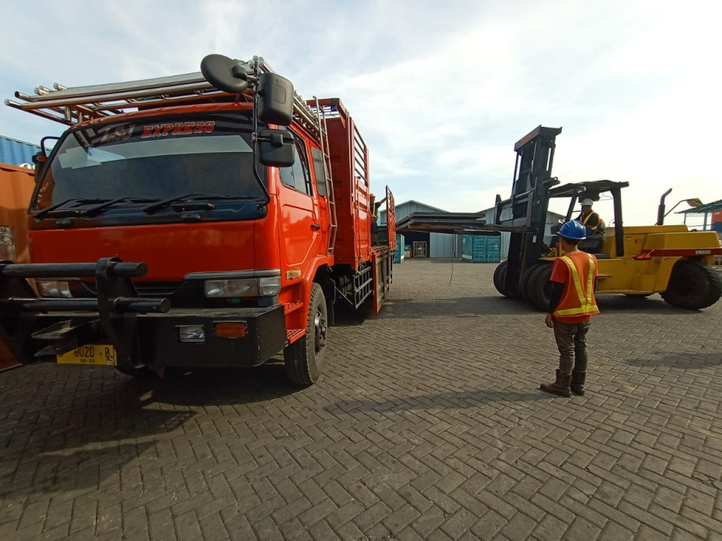 Jasa pengiriman barang surabaya pasangkayu