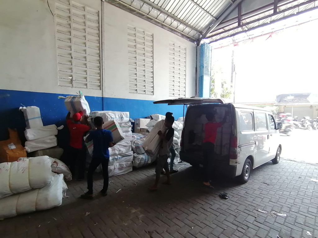 Tarif Jasa Ekspedisi Kediri ke Manado