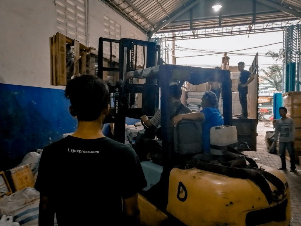 Kirim Barang Nganjuk ke Mamuju Kini Semakin Mudah