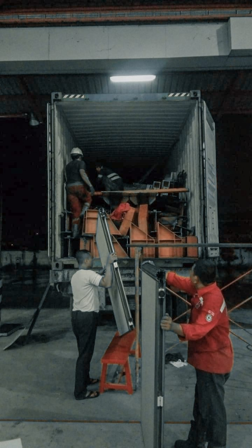 Ekspedisi Pengiriman Barang via Kontainer Manado ke Jakarta