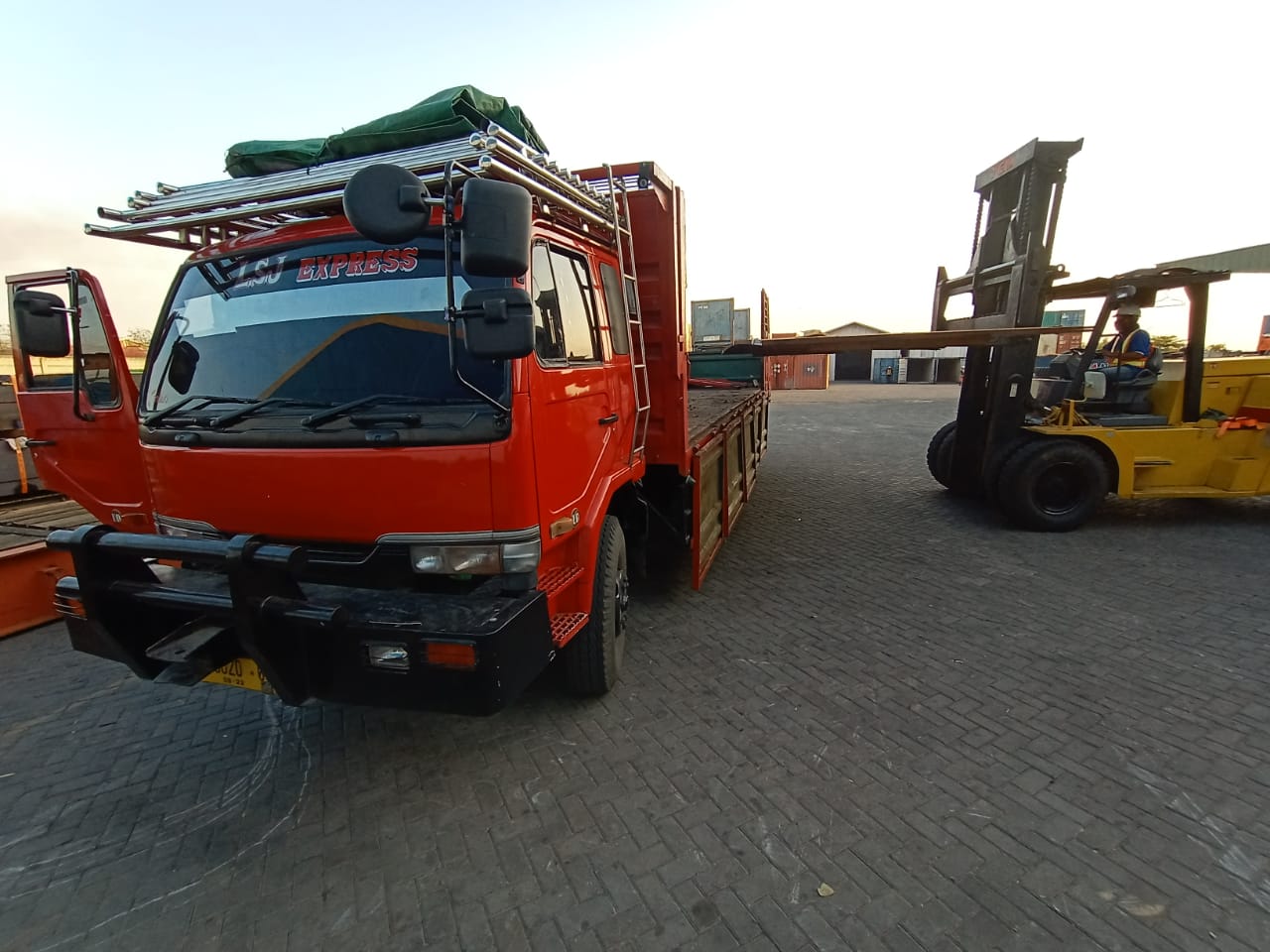 Jasa ekspedisi murah pengiriman dari Mojokerto ke Wakatobi