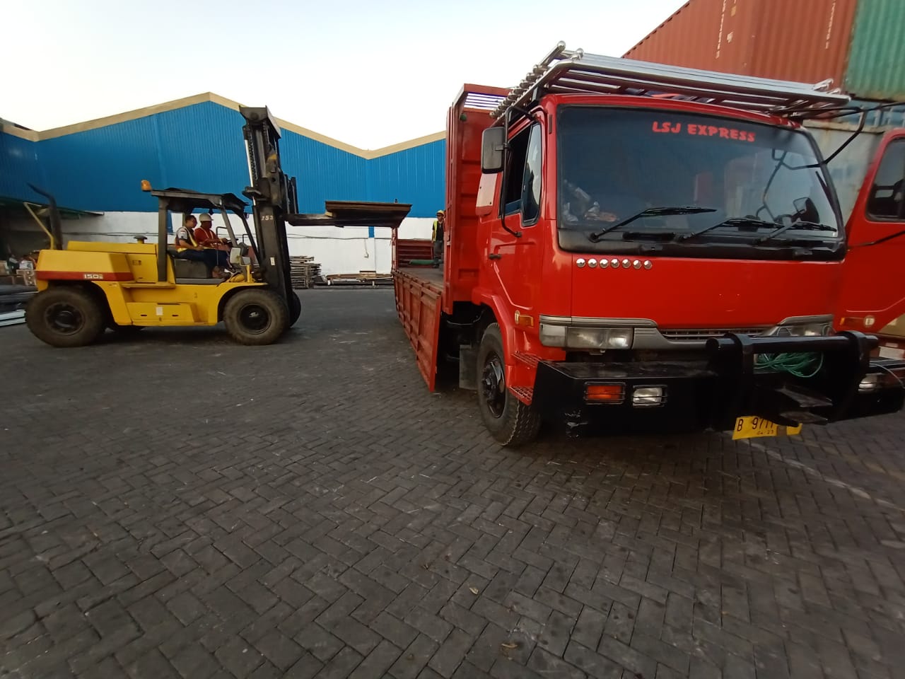 Ekspedisi Pengiriman Barang Mojokerto ke Marabahan