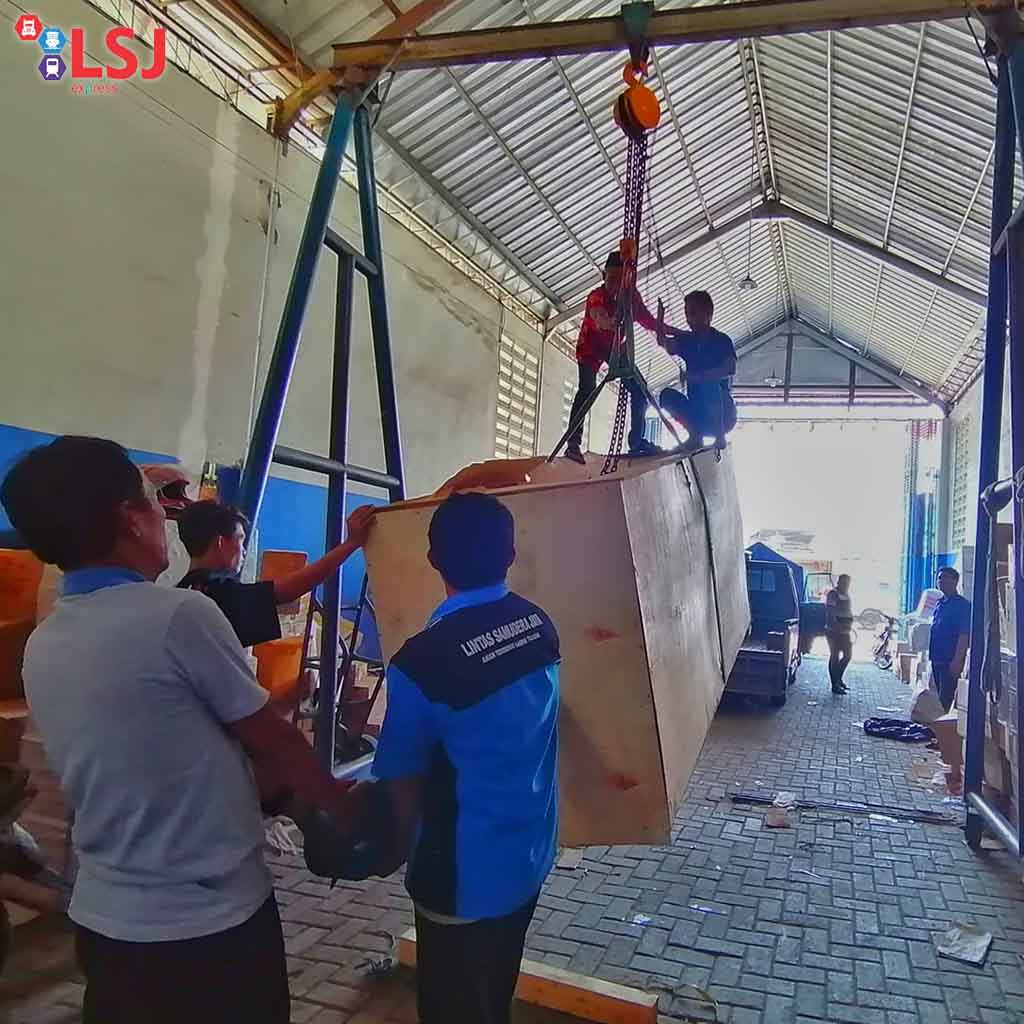 Ekspedisi Pasuruan Sopeng