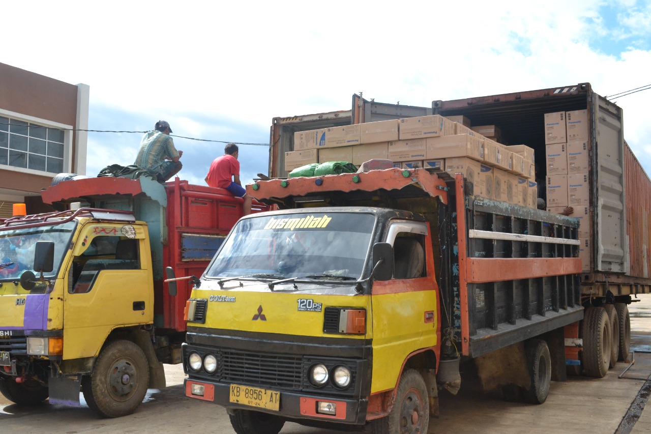 Ekspedisi Ponorogo Sintang