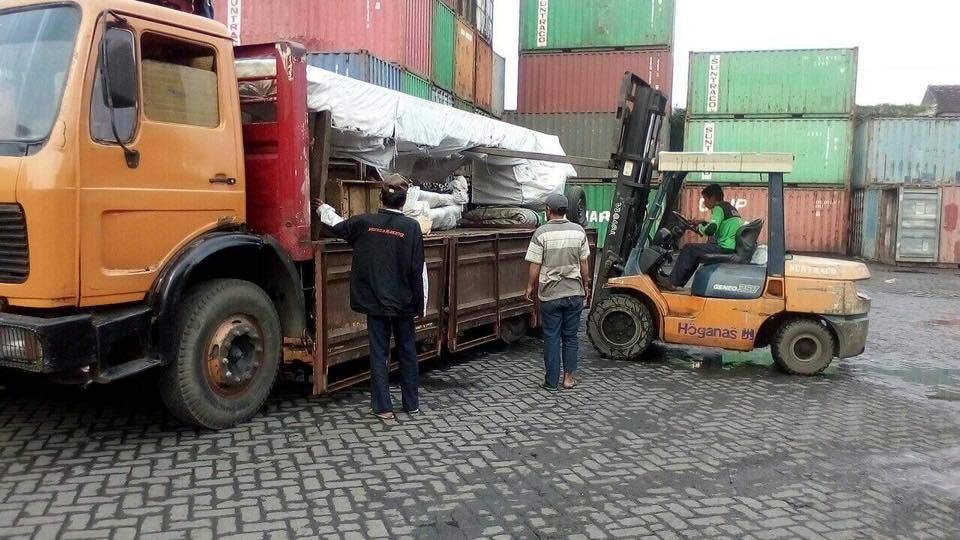 Jasa Ekspedisi Mojokerto ke Pontianak | Murah Cepat dan Aman
