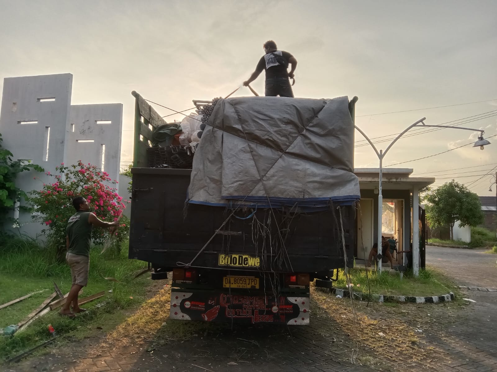 Ekspedisi Depok Lembata