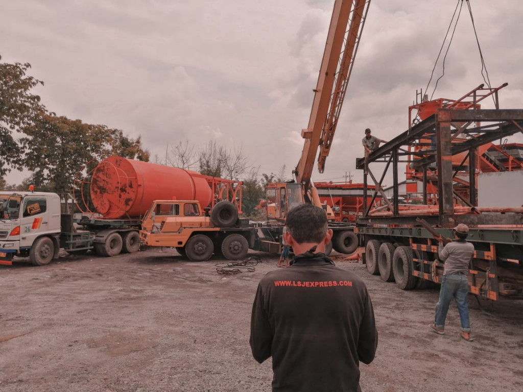 Loading Material Project 